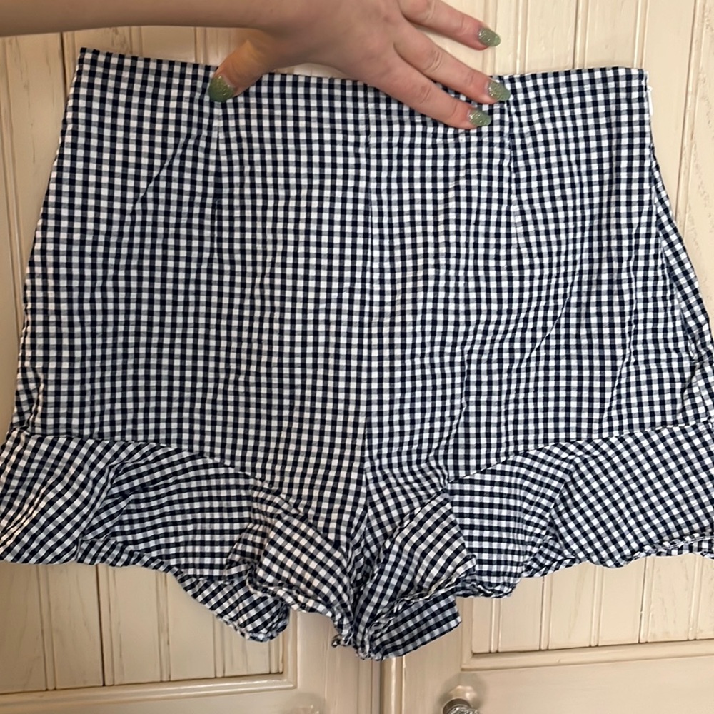 Zara frill gingham shorts